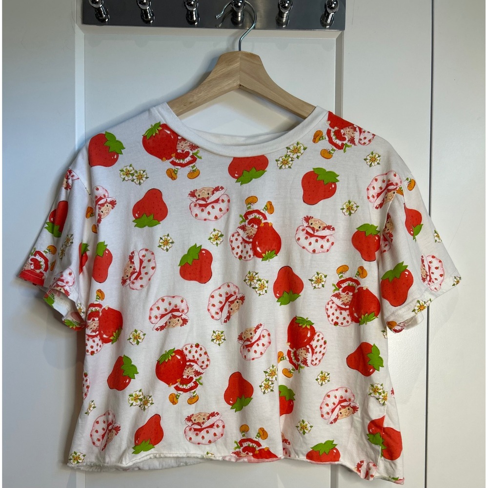 Strawberry Shortcake All Over Print Crop T-Shirt White Red Large Cotton Graphic